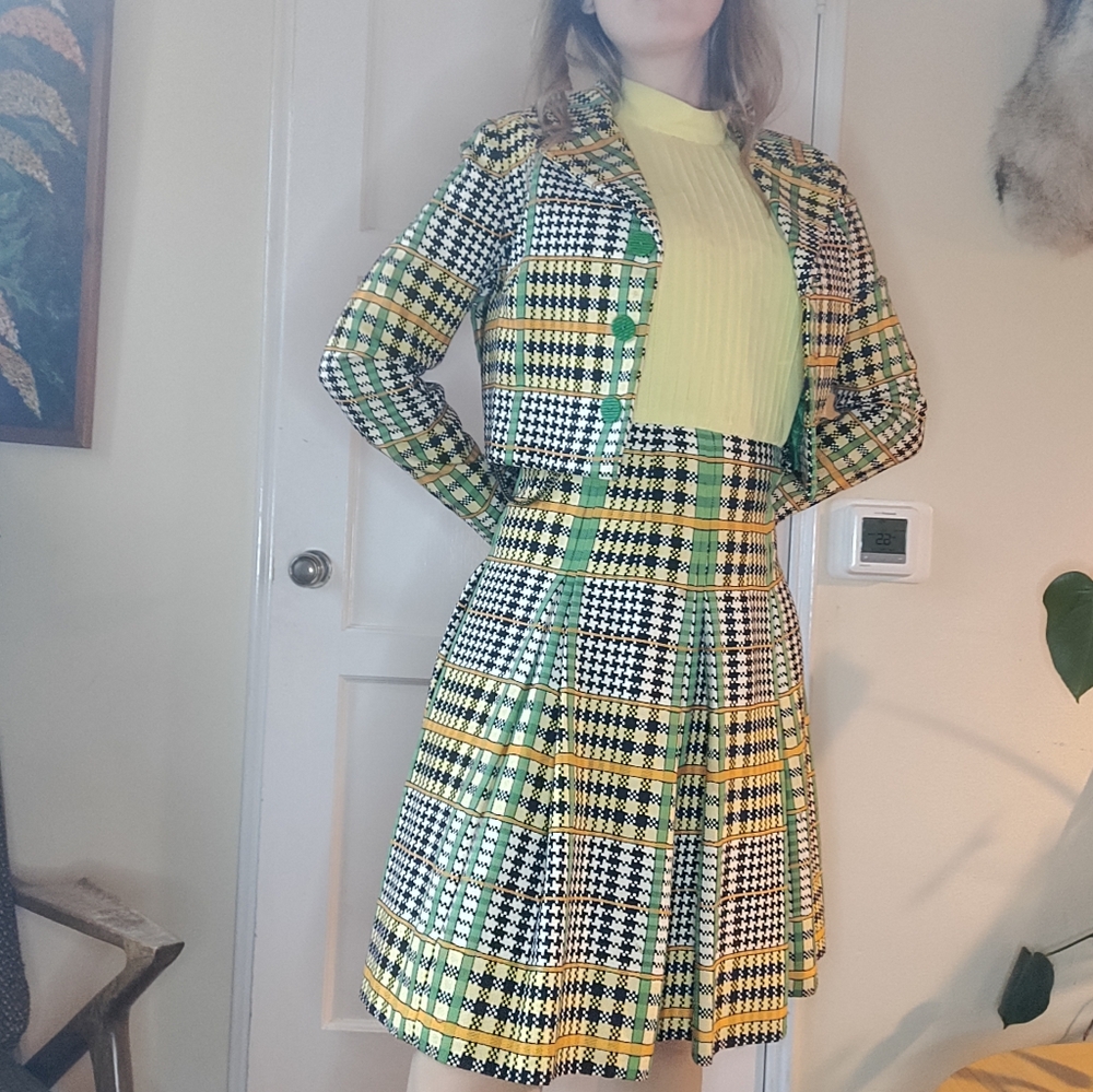 Vintage Plaid Skirt And Jacket Set - Picture 12 of 15